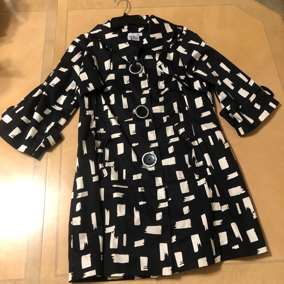 Lun Black & White Print Jacket - Picture 7 of 9